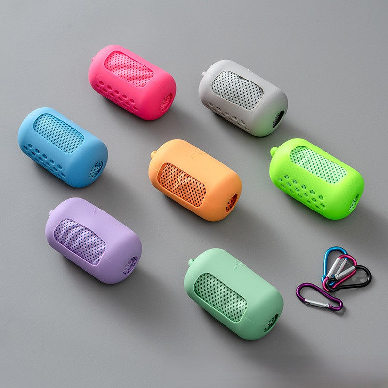 Cool-sensing sports sweat-absorbing outdoor capsule towel