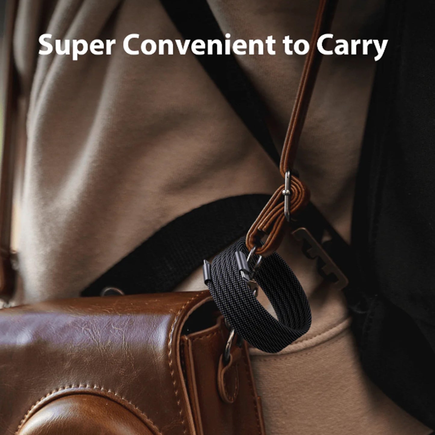 Magnetic retractable data cable